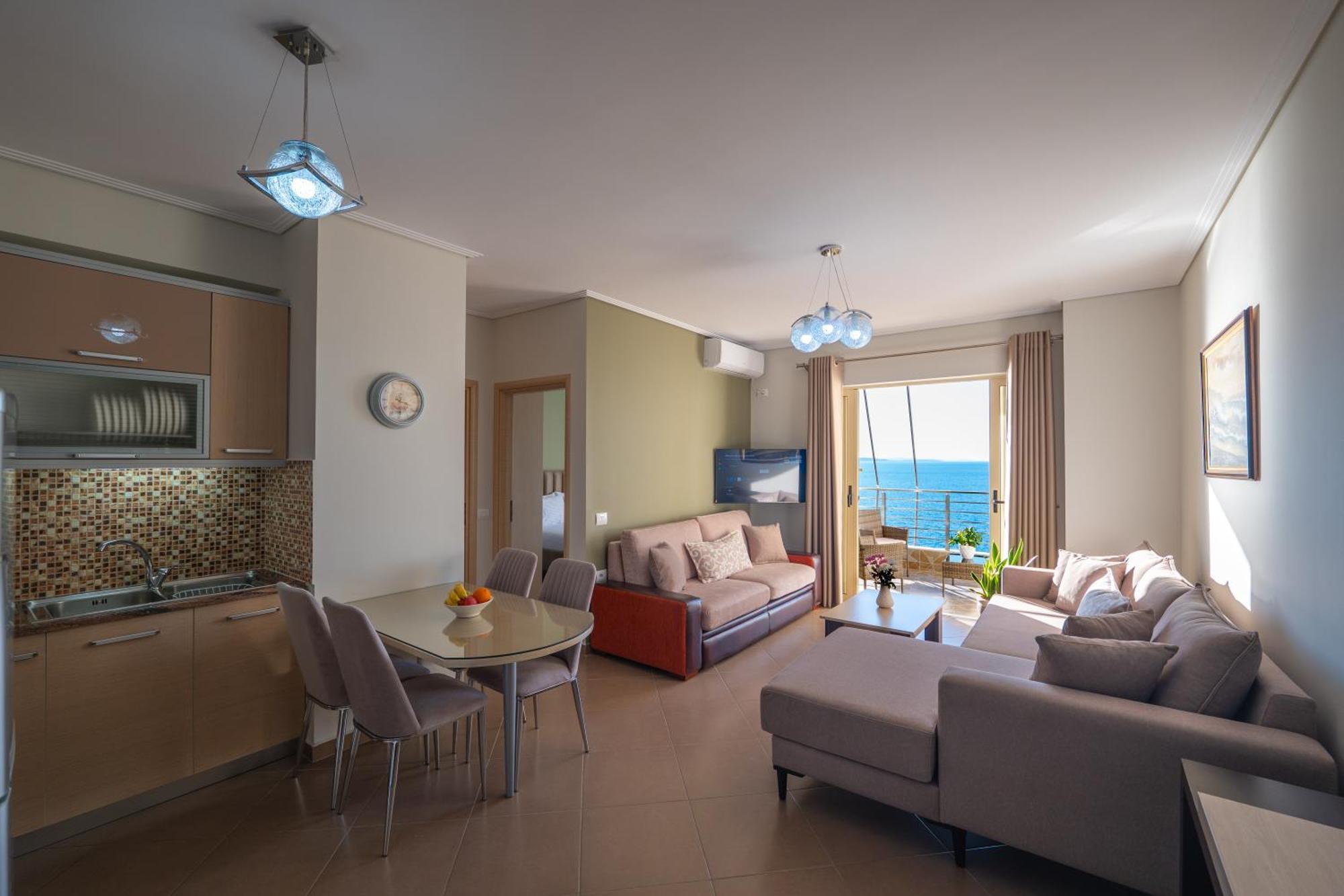 Cavo Paradise Sarandë Eksteriør billede